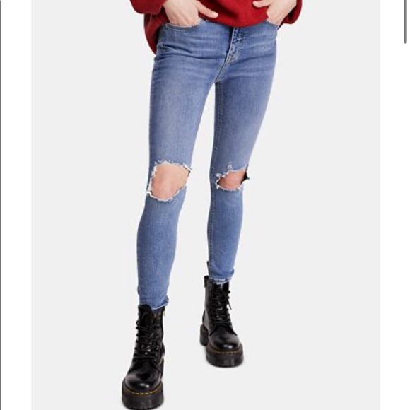 Free People Denim - Free people busted knee denim skinny jeans